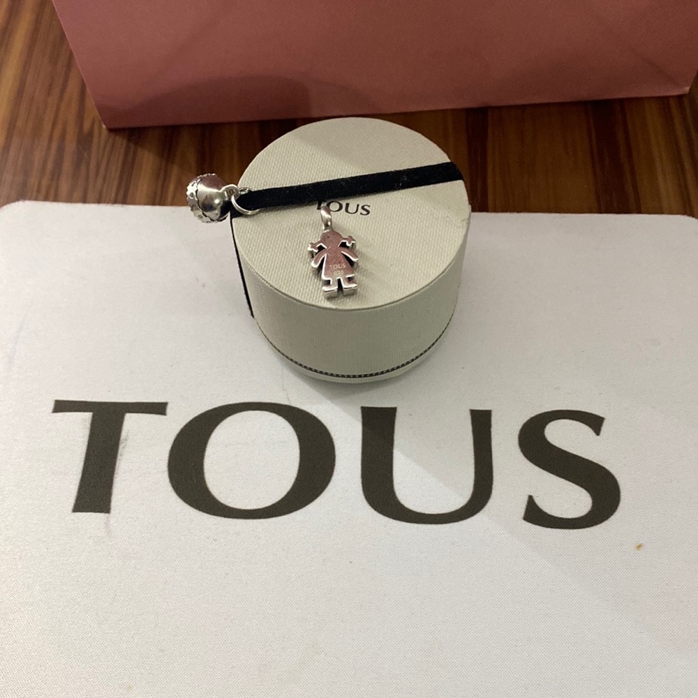 Tous charm